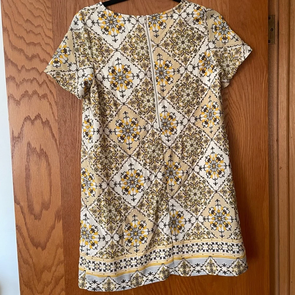 Shift Dress - Picture 3 of 4